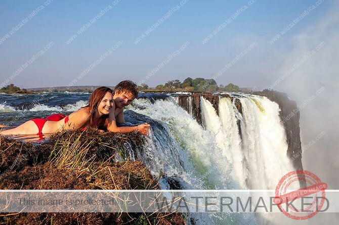 Small-Group Devil's Pool and Livingstone Island Tour 